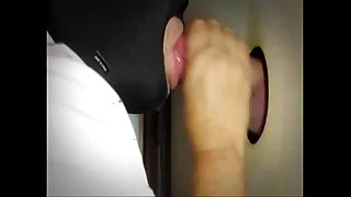 SpliffusBongicaofGor aka Fuk Yu deepthroats big cock&excl;